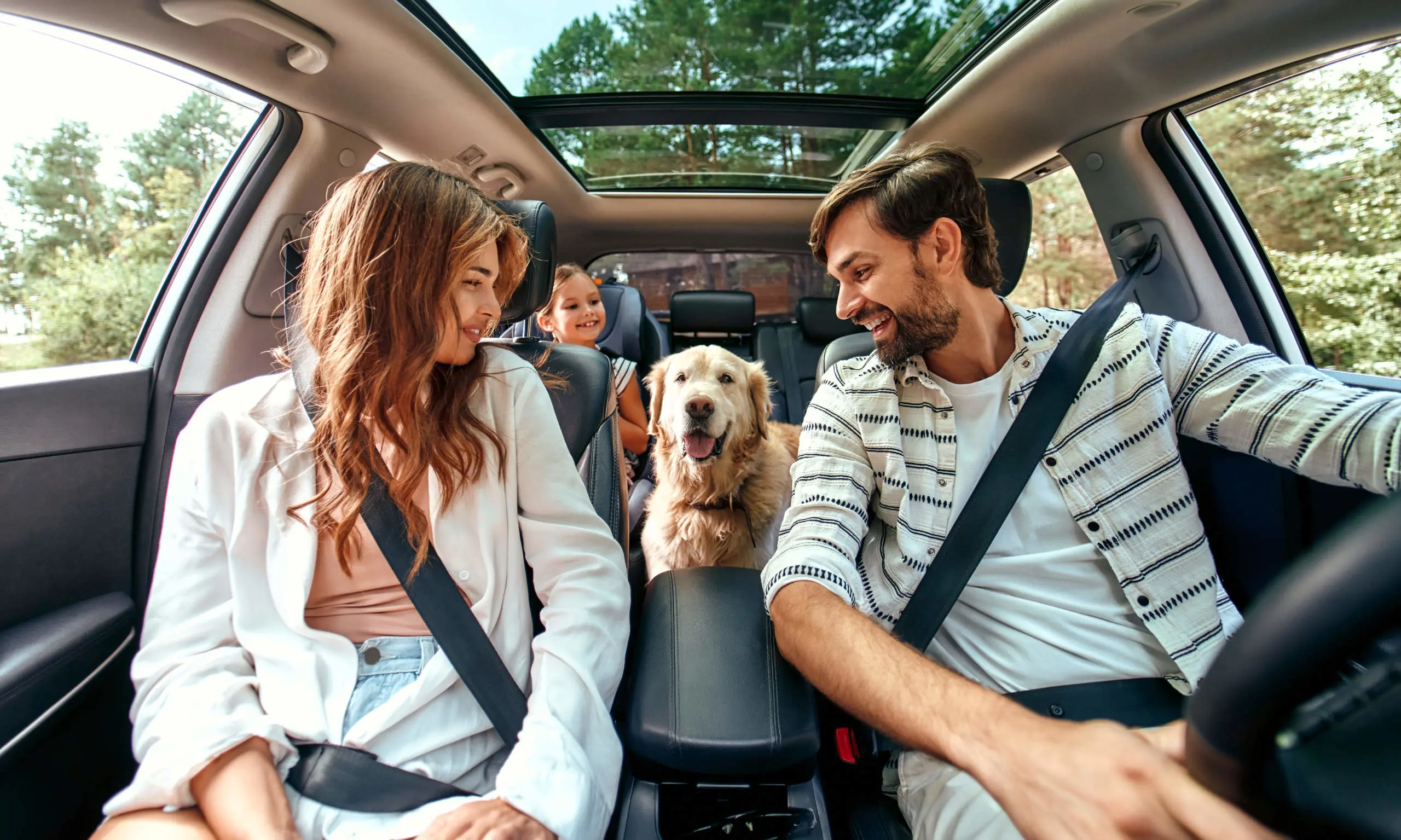 happy-family-inside-the-car